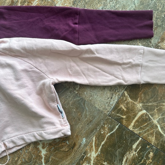 BABY PINK GYM SHARK CROPPED HOODIES - Picture 3 of 3